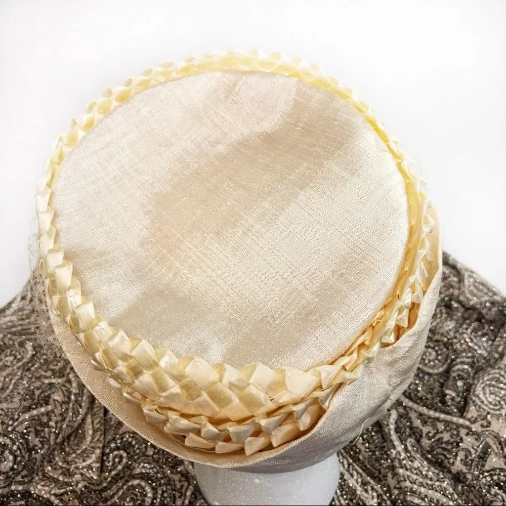Vintage Pearl Straw Pillbox Hat with Netting - Picture 5 of 10